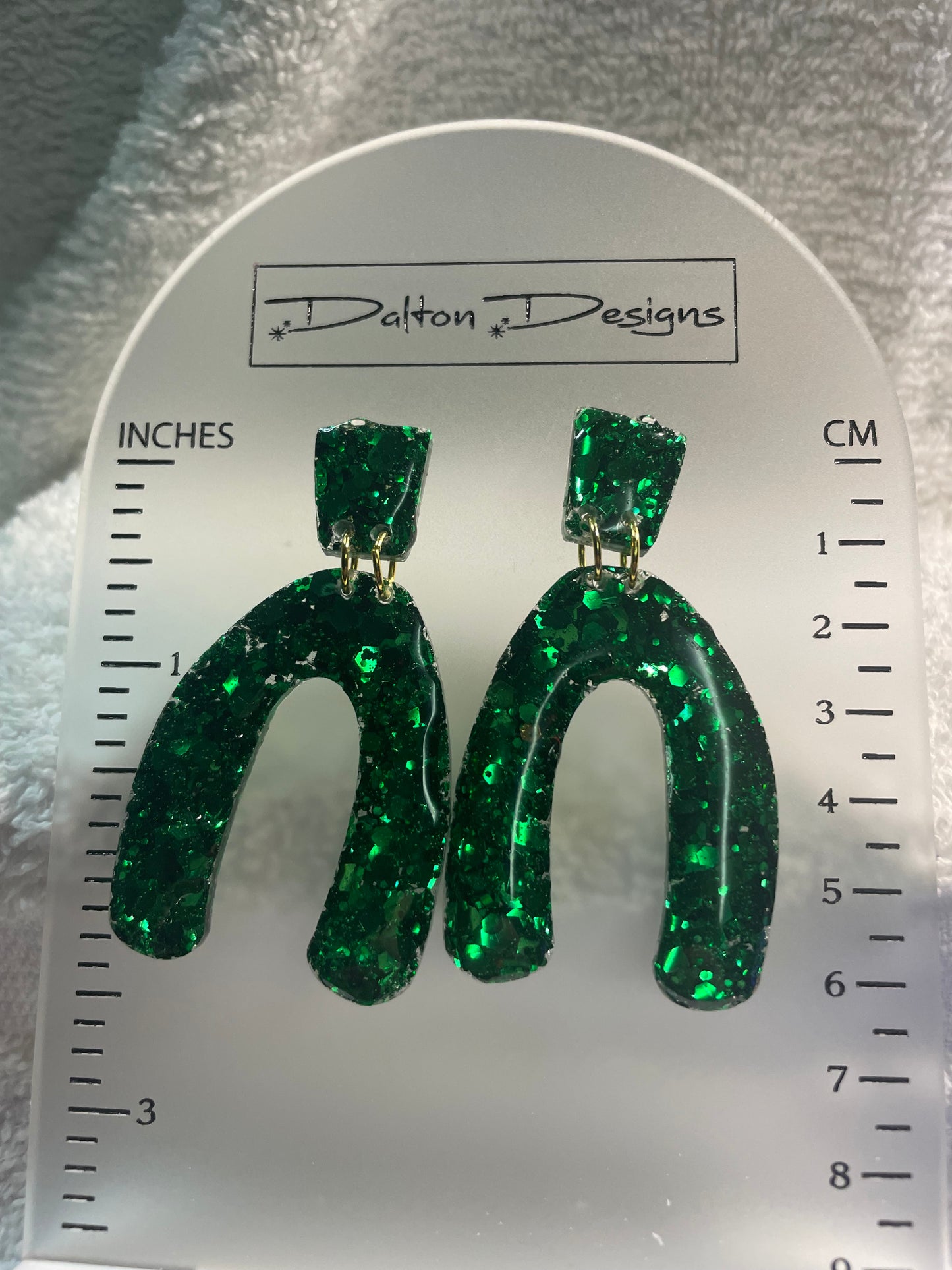 Green Glitter Modern Horseshoe